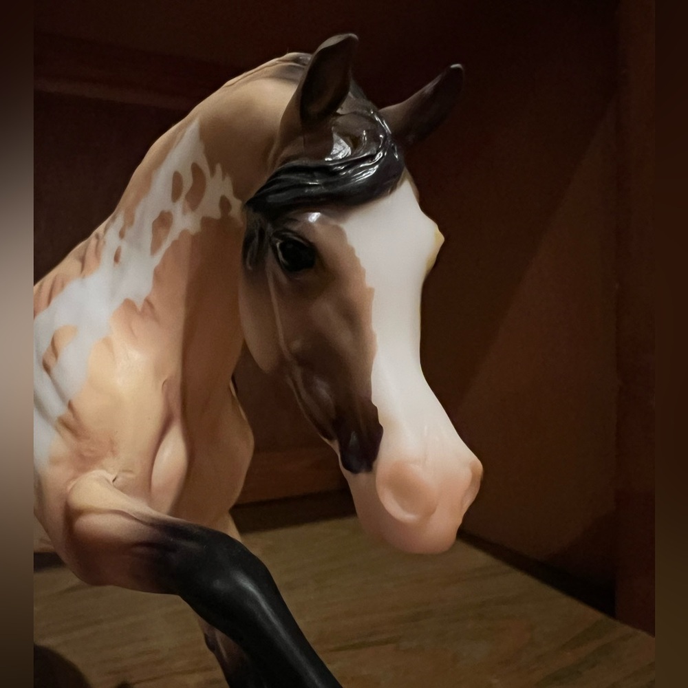Breyer Reverence+ BreyerFest 2021 Store Special - Picture 7 of 7